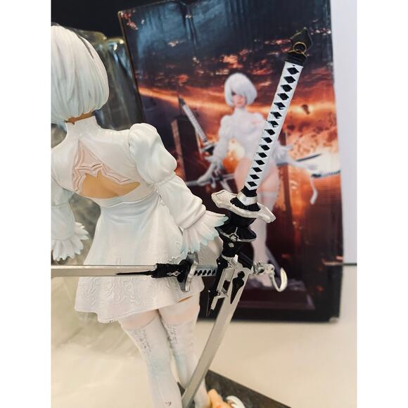 NieR: Automata 2B White Dress Interchangeable Heads Figure - Picture 10 of 11